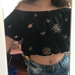 American Eagle Off the shoulder top with flowers